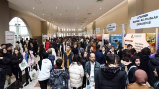 Gaziantep üniversite bölüm tanıtım ve kariyer Fuarına yoğun ilgi