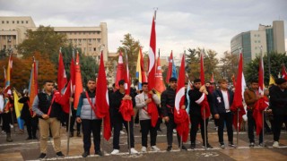 Gaziantepte Öğretmenler Günü buruk kutlandı