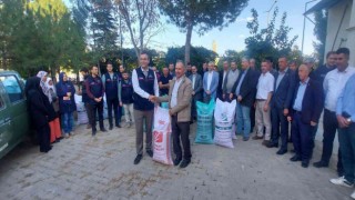 Gedizde 720 çiftçiye yüzde 60 hibeli buğday tohumu dağıtıldı