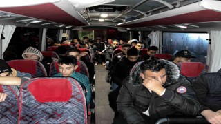 Geliboluda 35 kaçak göçmen yakalandı