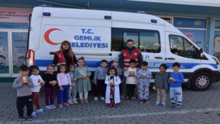 Gemlikte anaokuluna öğrencileri sağlık hizmetleri hakkında bilgilendirildi