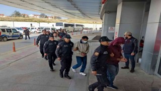 Hakim karşısına çıkan FETÖ şüphelilerinden 2si tutuklandı