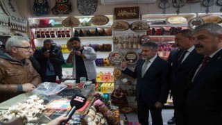 Hazine ve Maliye Bakanı Nebati, Kastamonuda esnafla buluştu