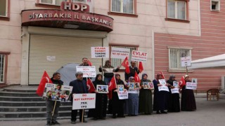 HDP önünde evlat nöbetine bir aile daha katıldı