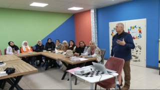‘Hikmethane projesiyle gençlerin akademik gelişimlerine katkı sağlanıyor