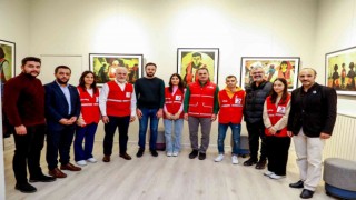 “Hilal-İ Ahmer”den bugüne; gönüllülük kavramı “Kırmızı Yelek” sergisi ile tuvale yansıyor