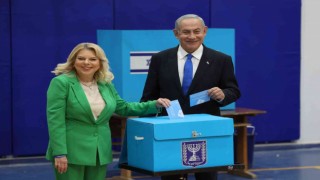 İsrailde eski Başbakan Netanyahunun sağ bloğu seçimi önde götürüyor