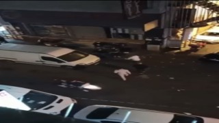 İstanbulda dehşet anları kamerada: Cadde ortasında silahla 2 kişiyi vurdu