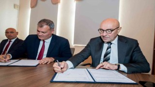 İzmir Büyükşehir Belediyesinin evde bakım hizmeti Tireye uzanıyor
