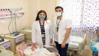 İzmir Dokuz Eylül Üniversitesi 21 günlük Yusuf bebeği hayata bağladı