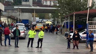 İzmirde iki grup arasında silahlı kavga: 2si ağır 6 yaralı