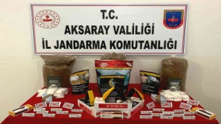 Jandarmadan kaçak tütün operasyonu: 2 gözaltı