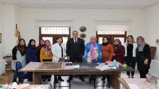 KAÇEMde kadınlar öğrenmeye ve üretmeye devam ediyor