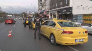 Kadıköyde taksi şoförlerine ceza yağdı