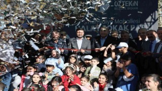 Kağıthanede “Halay Sokak Parkı” açıldı