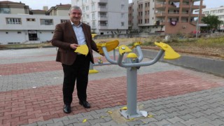 Kahtada yeni yapılan parka zarar verildi