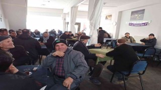 Kahvehanede sigara içerken denetim ekibine yakalandı