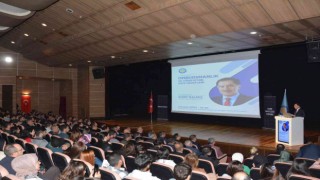 Kamu Başdenetçisi Malkoç, üniversitelilere iki yabancı dil öğrenilmesini önerdi