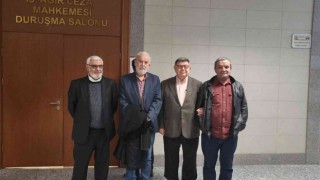 Kapatılan Zaman gazetesinin eski yazarlarına hapis cezası