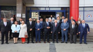 Karadağ heyeti mehter ekibiyle karşılandı