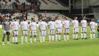 Karşıyakada sakatlıklar can sıkıyor