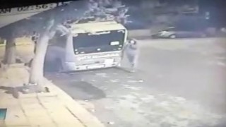 Kartalda minibüs içinden hırsızlık kamerada