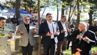 Kartallı Kazım vefatının 62. yılında mezarı başında anıldı