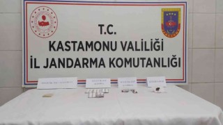 Kastamonuda iki ayrı uyuşturucu operasyonu: 5 gözaltı