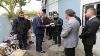 Kaymakam Aydından evi yanan aileye destek sözü