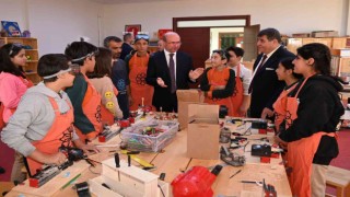 Kaymakam Tortop: Sanat ve Tasarım Atölyesi çocuklarımıza yeni ufuklar kazandıracak”