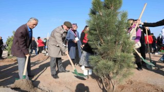 Kayserinin Denizi Kuşçuda, ağaç dikme etkinliği gerçekleştirildi
