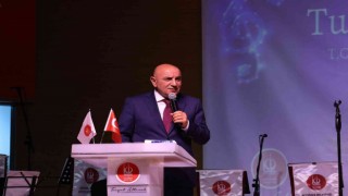 Keçiörende “Türk Halk Müziği Korosu Konseri” düzenlendi