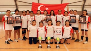 Kepez Hentbol Takımının küçüklerinde hedef şampiyonluk