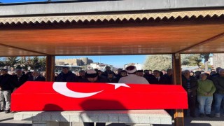Kıbrıs gazisi, askeri törenle son yolculuğuna uğurlandı