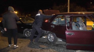 Kırıkkalede iki otomobil çarpıştı: 4 yaralı