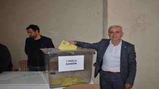 Kırkağaç İYİ Partide Levent Komşu güven tazeledi