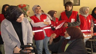Kızılay ekiplerinden huzurevine ziyaret
