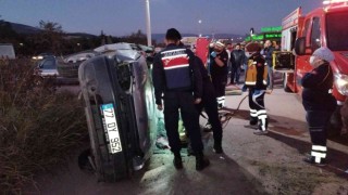 Kontrolden çıkıp takla atan otomobil park halindeki araçlara çarptı