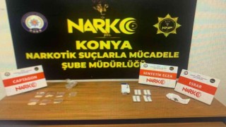 Konyada uyuşturucu satıcısı kuaför yakalandı