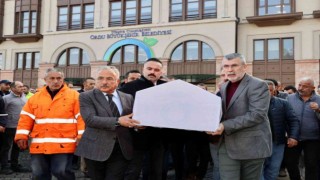 Köpek saldırısı sonucu hayatını kaybeden temizlik işçisi toprağa verildi