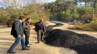 Köy yolları sıcak asfalt ile buluşuyor