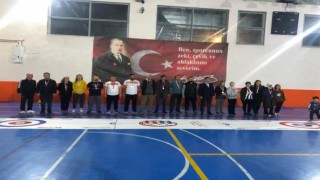 Köyceğizde öğretmenler arasında Floor Curling turnuvası yapıldı