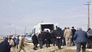 Kuduz nedeniyle hayatını kaybeden çocuk gözyaşları içinde toprağa verildi