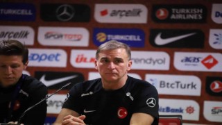 Kuntz: ”Taktiksel olarak farklı sistemlerde oynayabileceğimizi gördük”