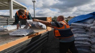 Kuşadasında 2 bin aileye 400 ton kömür yardımı yapılacak
