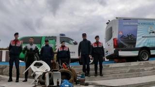 Kuşadasında jandarma ekiplerince deniz dip temizliği gerçekleştirildi