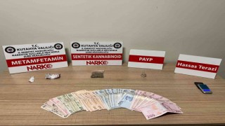 Kütahyada uyuşturucu operasyonunda 2 gözaltı