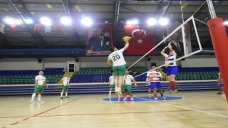 Kütahyada voleybol turnuvası