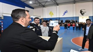 Liselilere bedava internet ve harçlık