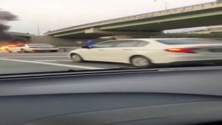 Lüks araç trafikte alev alev yandı